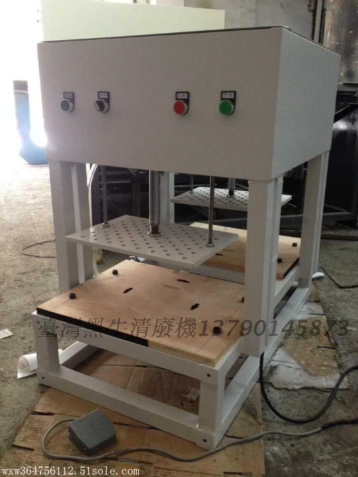 紙箱內(nèi)孔清廢機(jī)清孔東莞市茶山鎮(zhèn)廠家
