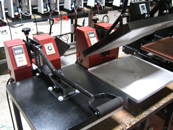 燙畫機(jī)，壓燙機(jī)，燙鉆機(jī)，烤杯機(jī)，烤盤機(jī)，烤帽機(jī)，水晶機(jī)，胸章機(jī)，熱升華轉(zhuǎn)印紙，墨水，耗材