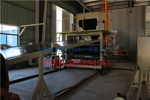 無鹵塑料片材擠出機(jī),無鹵塑料片材擠出機(jī)工廠