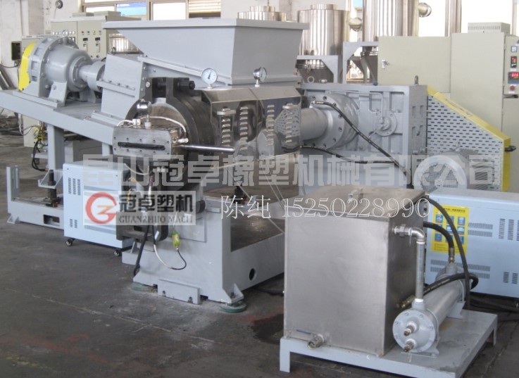 PP、PE、PS塑料片材擠出機