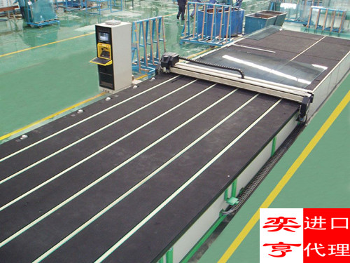 南寧高速精密平板切紙機進口報關備案代理公司