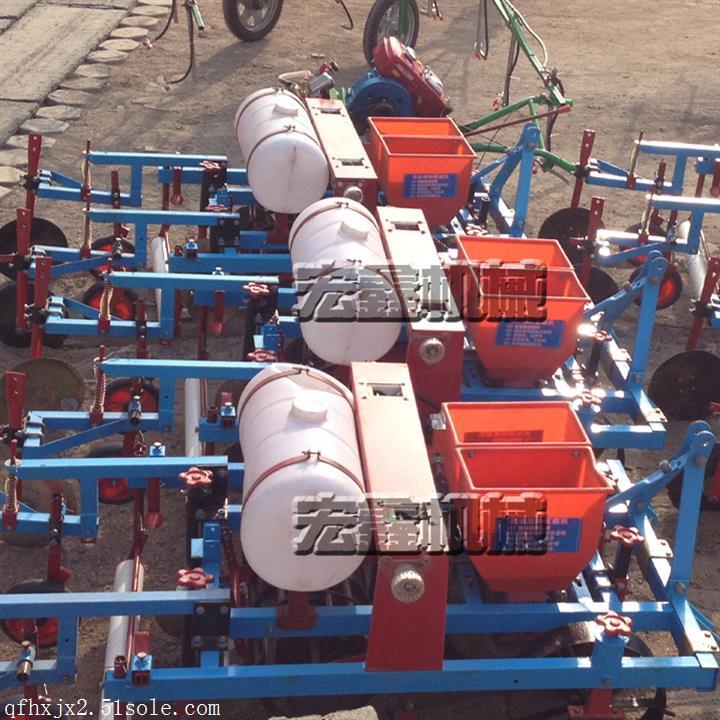 玉米谷子播種覆膜機(jī) 優(yōu)質(zhì)噴藥鋪膜機(jī) 玉米播種施肥覆膜機(jī)