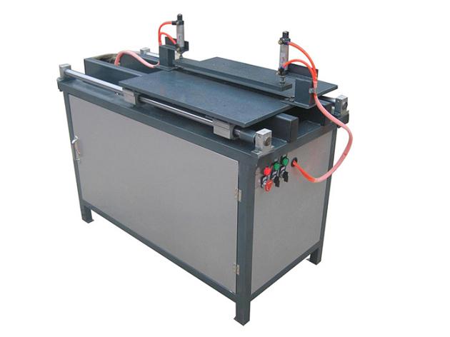 800開槽機(jī)的使用注意事項