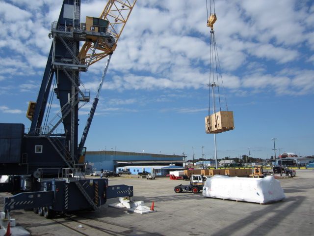 供應(yīng)二手舊折頁機進口清關(guān)