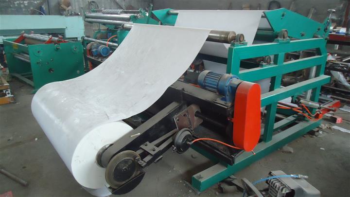 自動(dòng)上料紙張分切機(jī)*高精度無(wú)紡布分條機(jī) 專(zhuān)業(yè)廠(chǎng)家